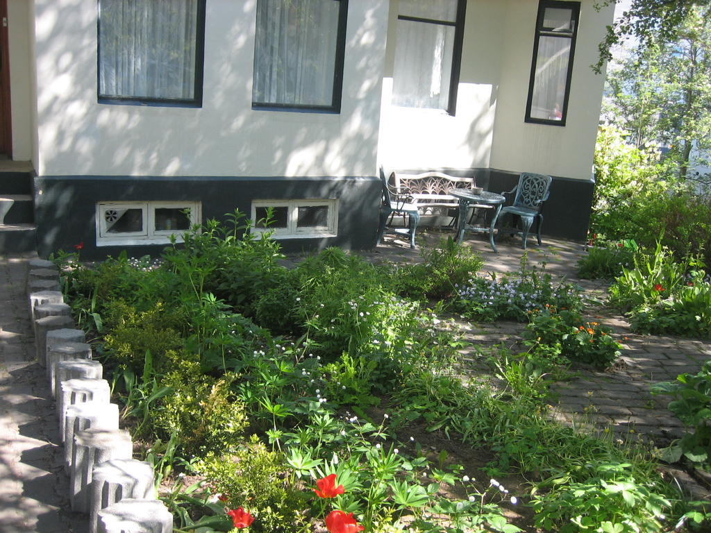 Guesthouse Solgardar Akureyri Ngoại thất bức ảnh